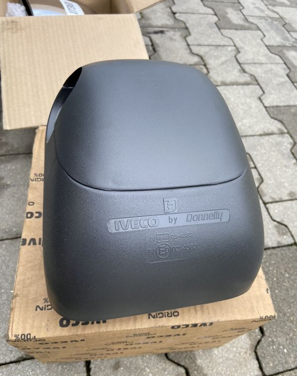 NOWE lustro Iveco Stralis stary model lusterko - Rear view mirror for Truck: picture 3 NOWE lustro Iveco Stralis stary model lusterko - Rear view mirror for Truck: picture 3
