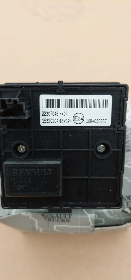 RENAULT GAMA T TEMPOMAT PRZEŁĄCZNIK - Electrical system for Truck: picture 2 RENAULT GAMA T TEMPOMAT PRZEŁĄCZNIK - Electrical system for Truck: picture 2