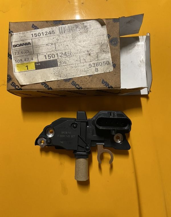 Regulator napięcia w alternatorze Scania R NOWY - Alternator for Truck: picture 1 Regulator napięcia w alternatorze Scania R NOWY - Alternator for Truck: picture 1