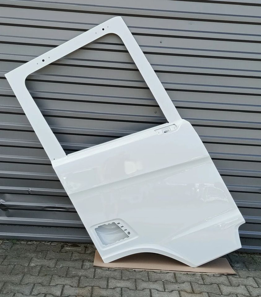 SCANIA R NGT DRZWI PRAWE - Door and parts for Truck: picture 1 SCANIA R NGT DRZWI PRAWE - Door and parts for Truck: picture 1