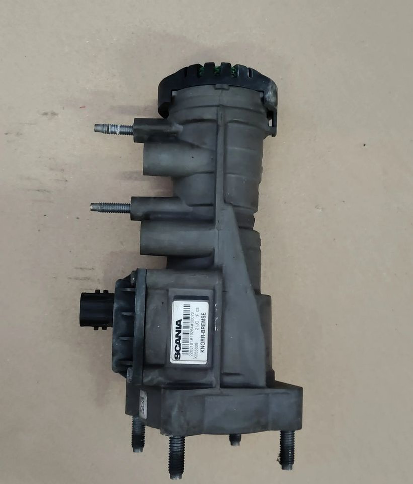 SCANIA R S ZAWÓR HAMULCA GŁÓWNEGO 2263181 K055628 - Brake valve for Truck: picture 1 SCANIA R S ZAWÓR HAMULCA GŁÓWNEGO 2263181 K055628 - Brake valve for Truck: picture 1