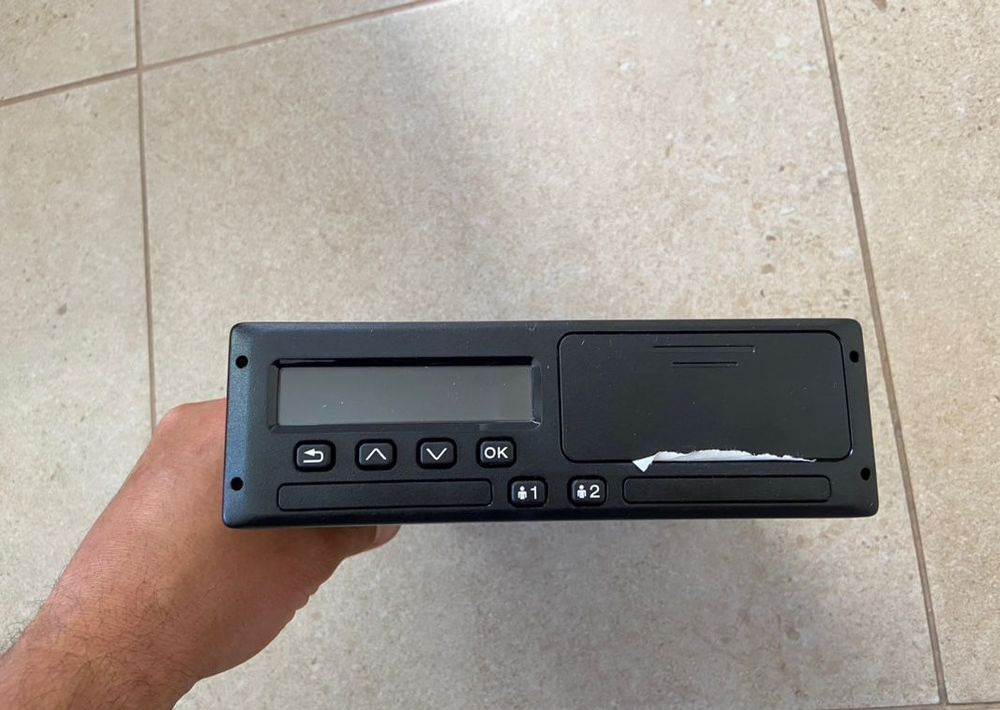 Tachograf cyfrowy MAN TGX TGS TGL euro 6 SE5000-8 - Tachograph for Truck: picture 1 Tachograf cyfrowy MAN TGX TGS TGL euro 6 SE5000-8 - Tachograph for Truck: picture 1