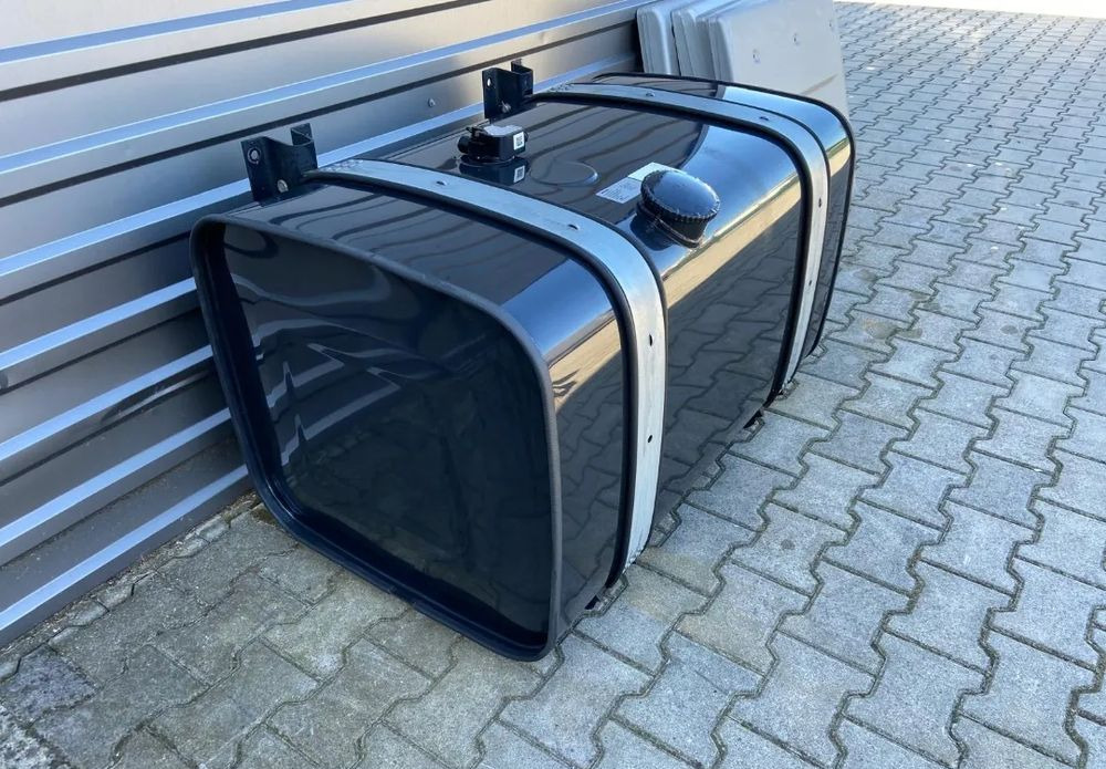 ZBIORNIK PALIWA 400L MAN TGX TGS TG3 NOWY - Fuel tank for Truck: picture 2 ZBIORNIK PALIWA 400L MAN TGX TGS TG3 NOWY - Fuel tank for Truck: picture 2