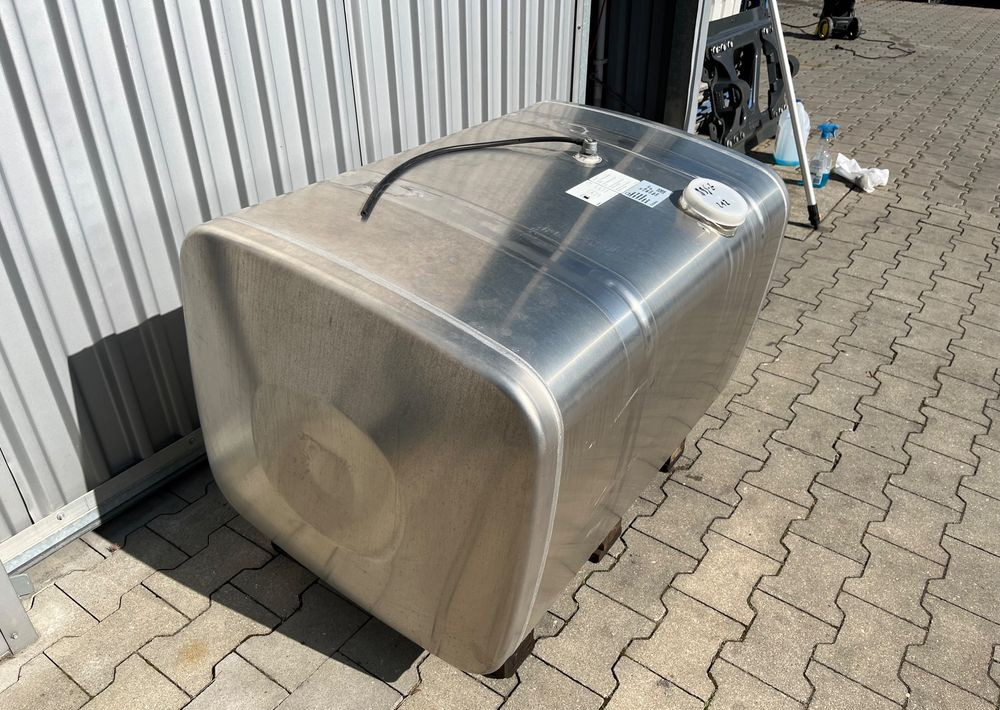 Zbiornik paliwa MAN TGX TGS 370 litrów bak - Fuel tank for Truck: picture 3 Zbiornik paliwa MAN TGX TGS 370 litrów bak - Fuel tank for Truck: picture 3