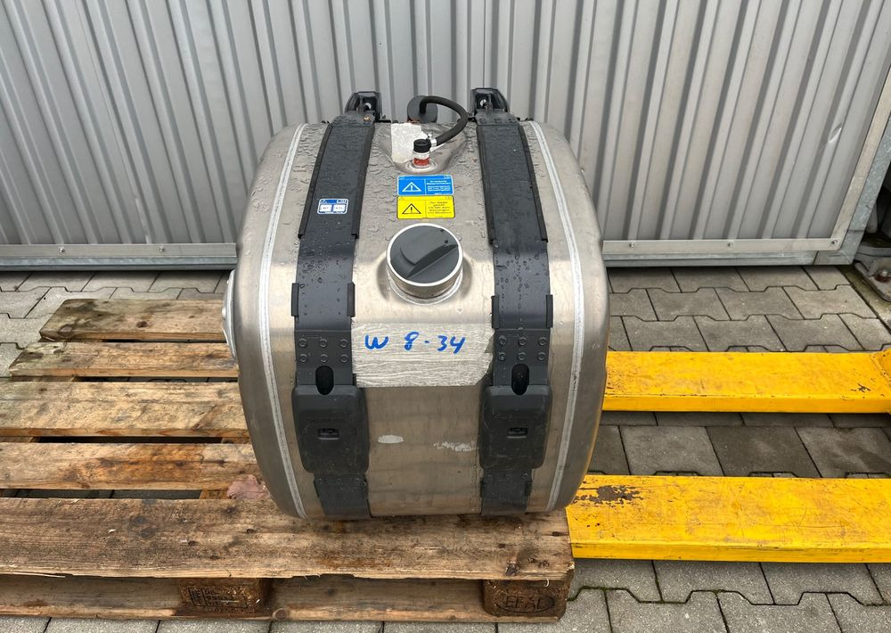 Zbiornik paliwa Scania R S 165 L kompletny 2600650 bak NGS NGR - Fuel system for Truck: picture 1 Zbiornik paliwa Scania R S 165 L kompletny 2600650 bak NGS NGR - Fuel system for Truck: picture 1