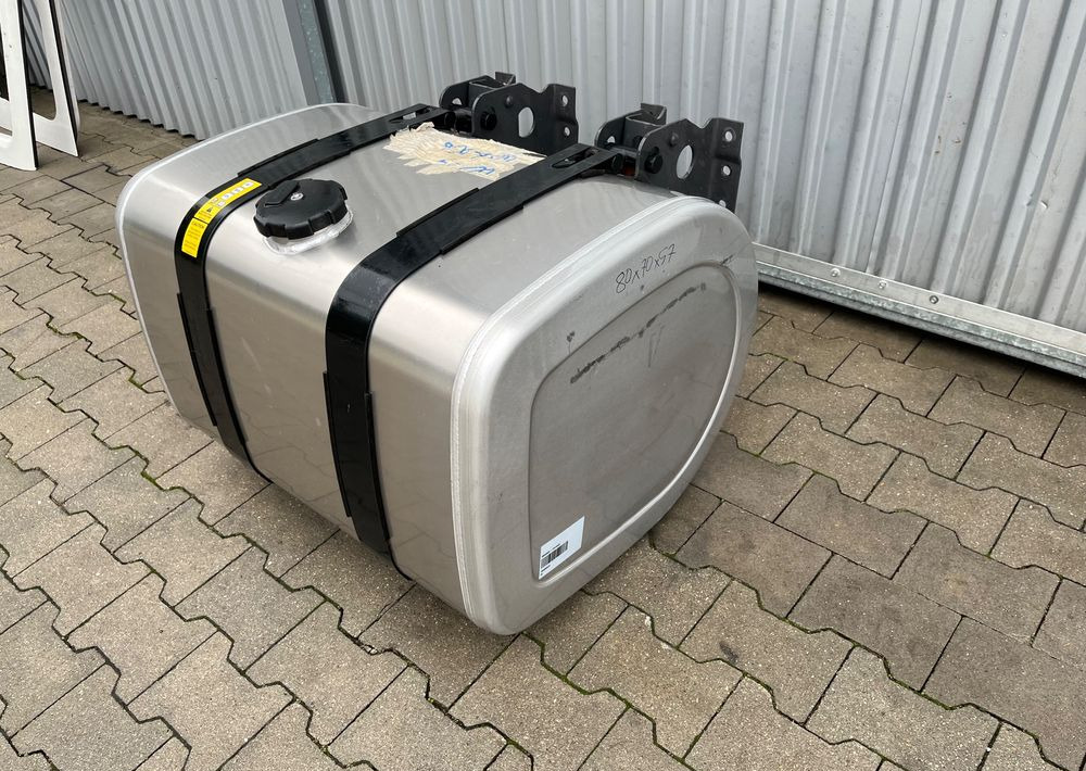 Zbiornik paliwa Volvo FH FM Renault 255 L low deck megi jak nowy - Fuel system for Truck: picture 2 Zbiornik paliwa Volvo FH FM Renault 255 L low deck megi jak nowy - Fuel system for Truck: picture 2