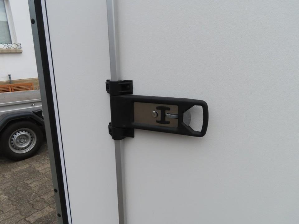 Böckmann KT 2513/135 PKW-Anhänger, Koffer, 1,35to., 100 km/h - Closed box trailer: picture 5 Böckmann KT 2513/135 PKW-Anhänger, Koffer, 1,35to., 100 km/h - Closed box trailer: picture 5