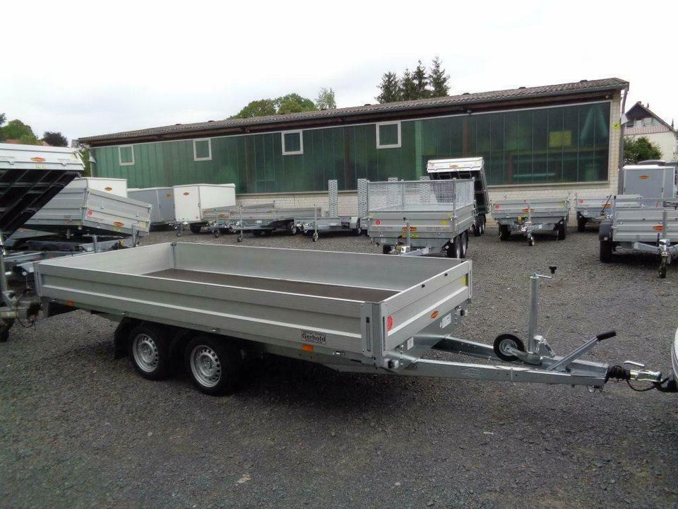 Böckmann PKW-Anhänger 2700 kg 13 Zoll-Räder Hochlader, sofort - Dropside/ Flatbed trailer: picture 2 Böckmann PKW-Anhänger 2700 kg 13 Zoll-Räder Hochlader, sofort - Dropside/ Flatbed trailer: picture 2