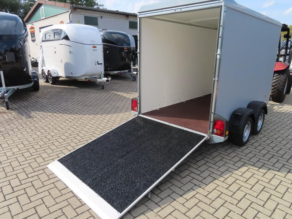 Böckmann PKW-Anhänger,Koffer, Tür-Rampekombination, 2,0 to. 100 k - Closed box trailer: picture 1 Böckmann PKW-Anhänger,Koffer, Tür-Rampekombination, 2,0 to. 100 k - Closed box trailer: picture 1