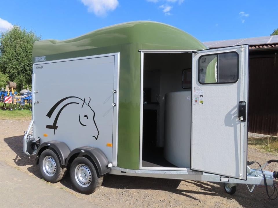 Cheval, Pferdeanhänger , 2,0 to. SaKa, , 100 km/h, Tür/Rampe - Horse trailer: picture 1 Cheval, Pferdeanhänger , 2,0 to. SaKa, , 100 km/h, Tür/Rampe - Horse trailer: picture 1