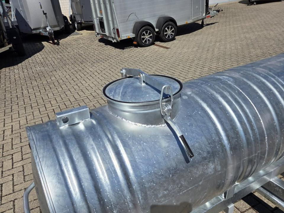 Wasserfass Verzinkt 600l Tränke Fahrgestell Beleuchtung - Tank trailer: picture 3 Wasserfass Verzinkt 600l Tränke Fahrgestell Beleuchtung - Tank trailer: picture 3