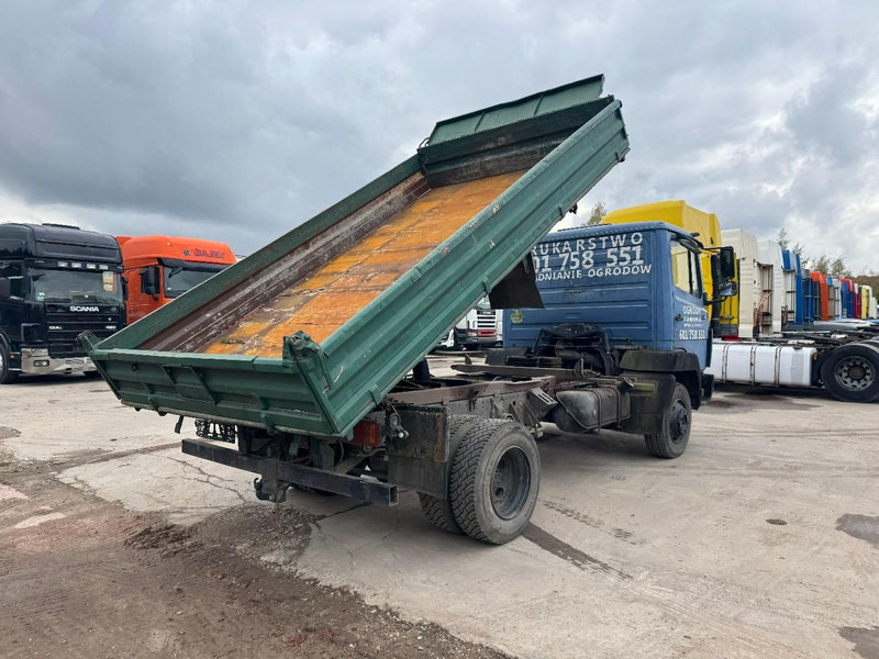 Mercedes-Benz SK 814 (6 CYLINDER / STEEL SUSPENSION / MANUAL PUMP / 3-SIDE TIPPER) - Tipper: picture 5 Mercedes-Benz SK 814 (6 CYLINDER / STEEL SUSPENSION / MANUAL PUMP / 3-SIDE TIPPER) - Tipper: picture 5