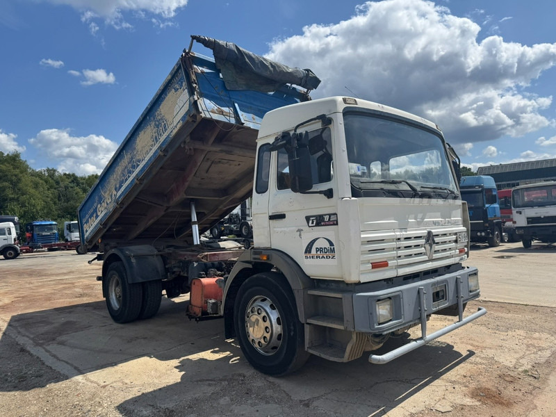 Renault G 300 Manager (GRAND PONT / SUSPENSION LAMES / POMPE MANUELLE) - Tipper: picture 3 Renault G 300 Manager (GRAND PONT / SUSPENSION LAMES / POMPE MANUELLE) - Tipper: picture 3