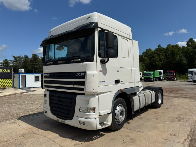 DAF 105 XF 460 Space Cab (BOITE MANUELLE / MANUAL GEARBOX) - Tractor unit: picture 1 DAF 105 XF 460 Space Cab (BOITE MANUELLE / MANUAL GEARBOX) - Tractor unit: picture 1
