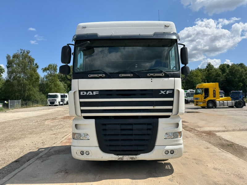 DAF 105 XF 460 Space Cab (BOITE MANUELLE / MANUAL GEARBOX) - Tractor unit: picture 2 DAF 105 XF 460 Space Cab (BOITE MANUELLE / MANUAL GEARBOX) - Tractor unit: picture 2