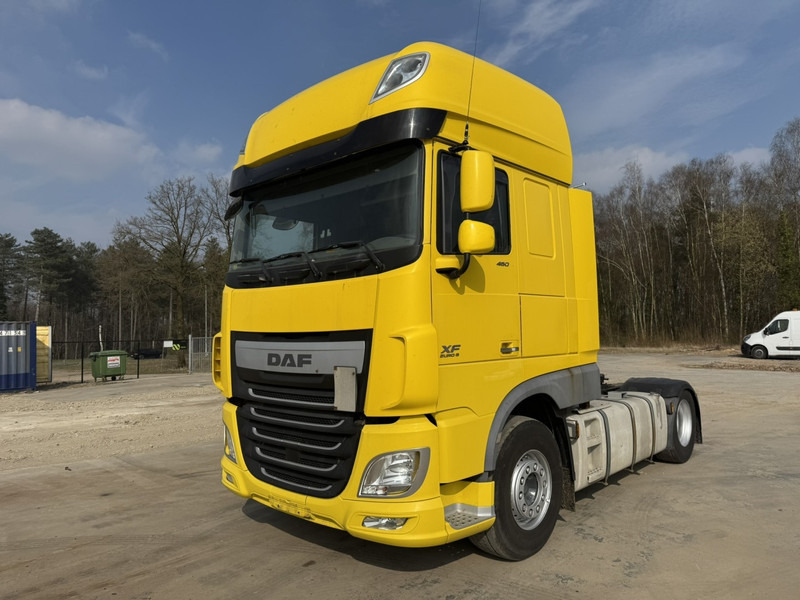 DAF 106 XF 460 Super Space Cab (MANUAL GEARBOX / BOITE MANUELLE / EURO 6) - Tractor unit: picture 1 DAF 106 XF 460 Super Space Cab (MANUAL GEARBOX / BOITE MANUELLE / EURO 6) - Tractor unit: picture 1