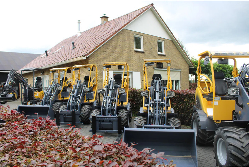 Eurotrac w11 M OOK W12S OP VOORRAAD - Compact track loader: picture 3 Eurotrac w11 M OOK W12S OP VOORRAAD - Compact track loader: picture 3