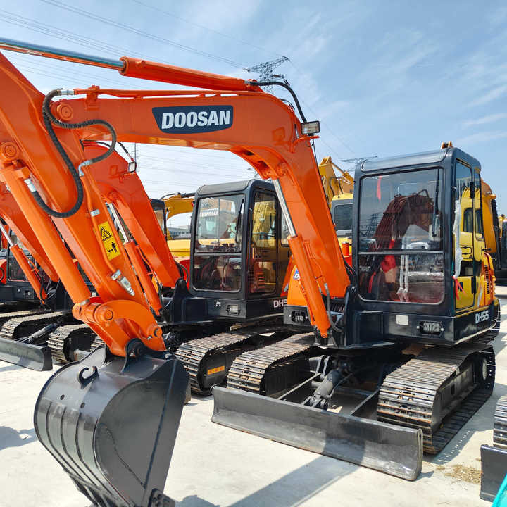 90% New Mini Excavator Doosan DH55, 5-Ton Mini Used Doosan Excavator with Low Price and Good Quality - Mini excavator: picture 1 90% New Mini Excavator Doosan DH55, 5-Ton Mini Used Doosan Excavator with Low Price and Good Quality - Mini excavator: picture 1