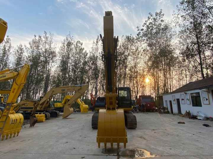 CAT320D Second Hand Excavator , Original Japan CAT Excavator , CAT 320D 320C 320B Digger - Excavator: picture 3 CAT320D Second Hand Excavator , Original Japan CAT Excavator , CAT 320D 320C 320B Digger - Excavator: picture 3
