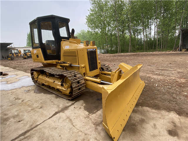 Caterpillar Used D5 Bulldozer , CAT D5g D5h D5k with Ripper , CAT D4h D5h D6h D7h - Bulldozer: picture 2 Caterpillar Used D5 Bulldozer , CAT D5g D5h D5k with Ripper , CAT D4h D5h D6h D7h - Bulldozer: picture 2