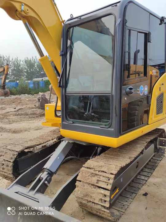 Cheap Used Komatsu PC70 Crawler Excavator with High Efficiency Used Heavy Machinery Komatsu P70 Digger Cheap for Sale - Crawler excavator: picture 2 Cheap Used Komatsu PC70 Crawler Excavator with High Efficiency Used Heavy Machinery Komatsu P70 Digger Cheap for Sale - Crawler excavator: picture 2