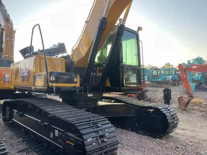 China Famous Brand Used Sany 23ton Excavator Used Sany SY235C Hydraulic Excavator 90% New with Excellent Performance for Sale - Crawler excavator: picture 5 China Famous Brand Used Sany 23ton Excavator Used Sany SY235C Hydraulic Excavator 90% New with Excellent Performance for Sale - Crawler excavator: picture 5