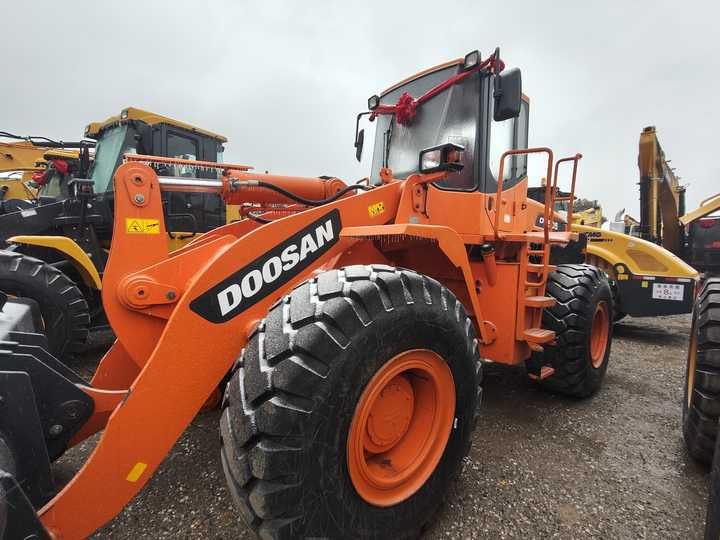 Doosan DL505-9c Loader with High Performance and Cheap Price Used Construction Machinery Export - Wheel loader: picture 2 Doosan DL505-9c Loader with High Performance and Cheap Price Used Construction Machinery Export - Wheel loader: picture 2