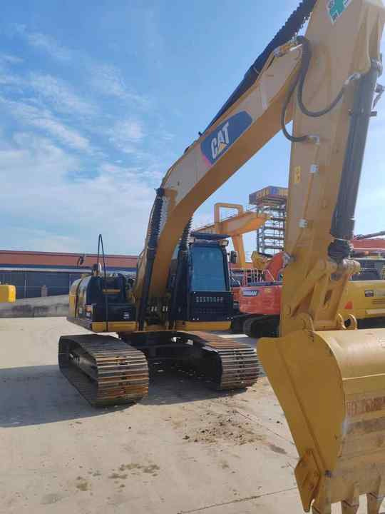 Durable Second Hand Machine Original Used Caterpillar Excavator CAT 330D2 USED 329D2 320D2 325D 315D Excavator - Crawler excavator: picture 2 Durable Second Hand Machine Original Used Caterpillar Excavator CAT 330D2 USED 329D2 320D2 325D 315D Excavator - Crawler excavator: picture 2