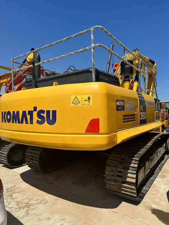 Durable and High Quality KOMATSU PC350 with Low Price Used Excavators PC300 PC350-8 PC350-7 PC400 PC500 PC450 for Sale in Stock - Crawler excavator: picture 3 Durable and High Quality KOMATSU PC350 with Low Price Used Excavators PC300 PC350-8 PC350-7 PC400 PC500 PC450 for Sale in Stock - Crawler excavator: picture 3