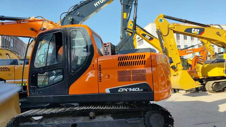 Excellent Condition Korea Brand Dooan Dx140 Excavator in Stock Used Doosan Dx140 225 300 Excavator Low Working Hours on Sale - Excavator: picture 4 Excellent Condition Korea Brand Dooan Dx140 Excavator in Stock Used Doosan Dx140 225 300 Excavator Low Working Hours on Sale - Excavator: picture 4