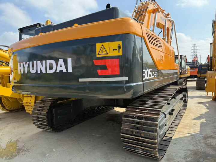 Excellent Condition Korea Brand Hyundai 305-9 30tond Crawler Digger for Sale Used hyundai 150-9 220-9 225-9 305-9 Excavator - Excavator: picture 3 Excellent Condition Korea Brand Hyundai 305-9 30tond Crawler Digger for Sale Used hyundai 150-9 220-9 225-9 305-9 Excavator - Excavator: picture 3