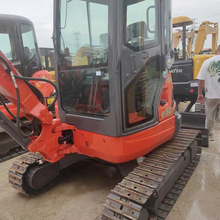 Excellent Performance Original Kubota U35 Mini 3tons Excavator in Stock Kubota U25 35 55 Mini Excavator with Pusher on Sale - Mini excavator: picture 2 Excellent Performance Original Kubota U35 Mini 3tons Excavator in Stock Kubota U25 35 55 Mini Excavator with Pusher on Sale - Mini excavator: picture 2