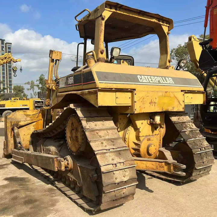 Good Condition D6R Mini Bulldozer New Crawler Bulldozer with Parts Price Bulldozers - Bulldozer: picture 2 Good Condition D6R Mini Bulldozer New Crawler Bulldozer with Parts Price Bulldozers - Bulldozer: picture 2