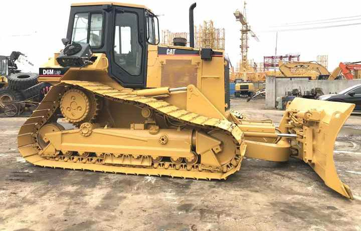 Good Condition D6m Mini Bulldozer New Crawler Bulldozer with Parts Price Bulldozers - Bulldozer: picture 5 Good Condition D6m Mini Bulldozer New Crawler Bulldozer with Parts Price Bulldozers - Bulldozer: picture 5
