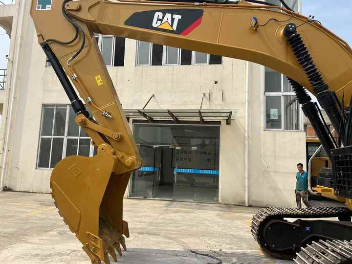 Good Condition Used CAT Excavator Japan 330D Original Used Excavator Cat 330D in Stock - Crawler excavator: picture 5 Good Condition Used CAT Excavator Japan 330D Original Used Excavator Cat 330D in Stock - Crawler excavator: picture 5