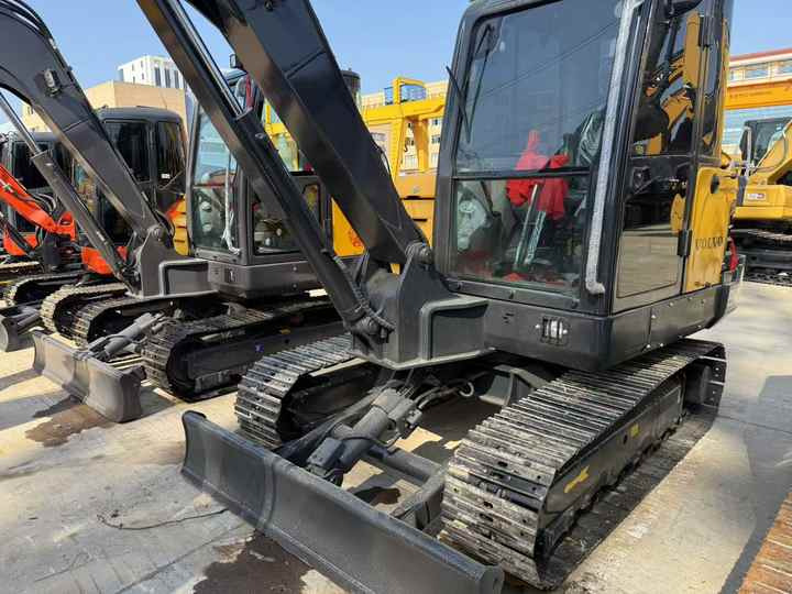 High Quality Used Volvo EC60D Excavator for Sale 6 Ton Compact Machine, Excellent Condition, Ready for Work! - Crawler excavator: picture 5 High Quality Used Volvo EC60D Excavator for Sale 6 Ton Compact Machine, Excellent Condition, Ready for Work! - Crawler excavator: picture 5
