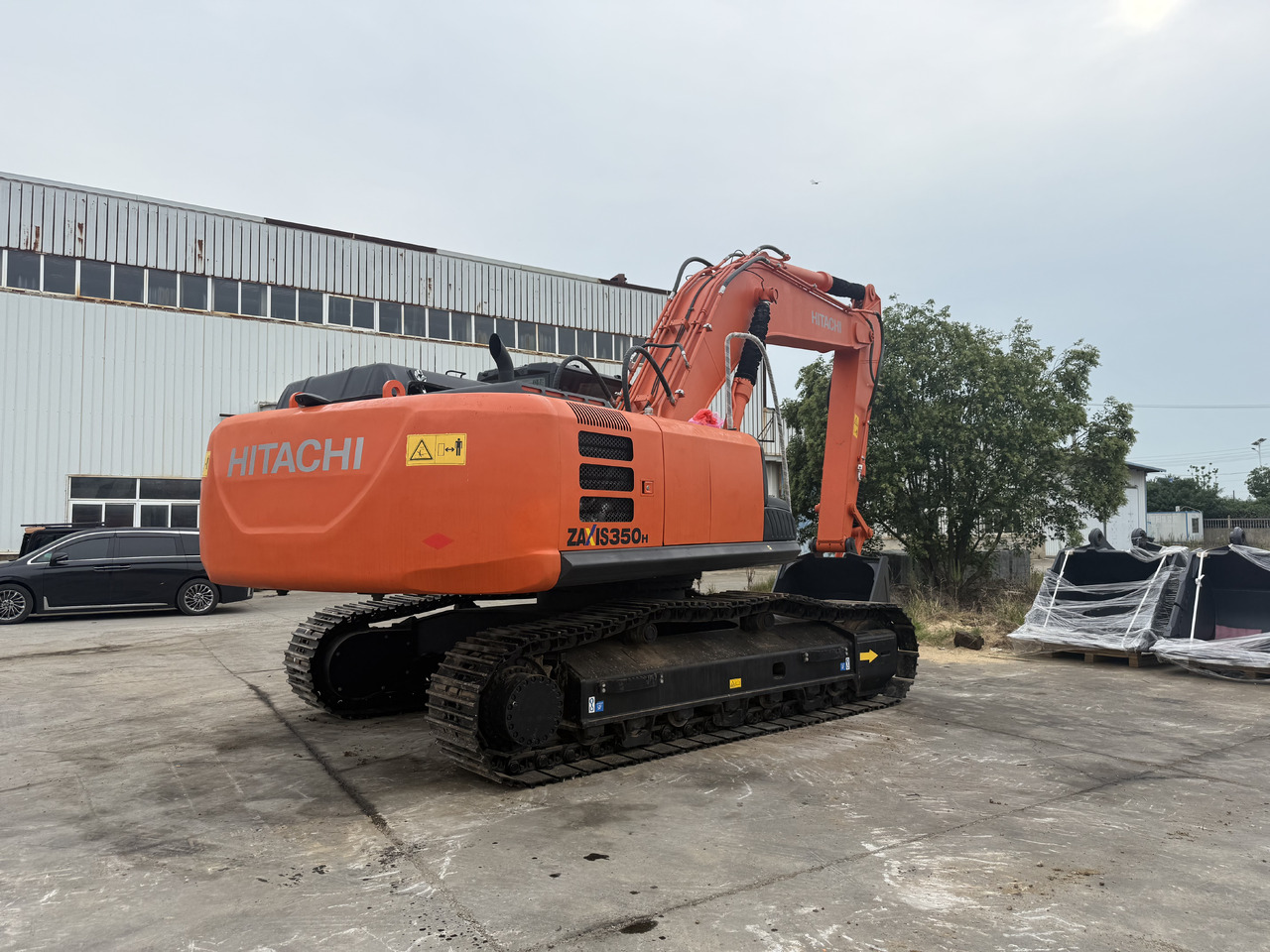 Crawler excavator Hitachi used hitachi 350-5g: picture 9 Crawler excavator Hitachi used hitachi 350-5g: picture 9