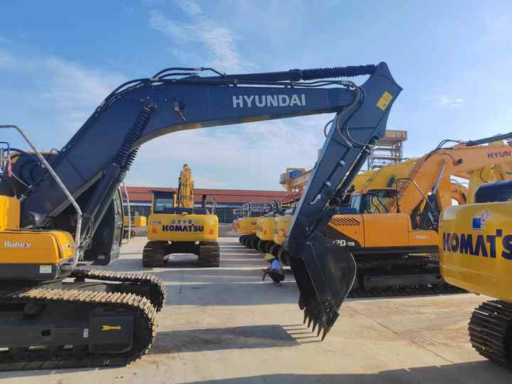 Hyundai 210lc-9 Excavator for Mining & Construction | Price Negotiable, Global Shipping - Crawler excavator: picture 2 Hyundai 210lc-9 Excavator for Mining & Construction | Price Negotiable, Global Shipping - Crawler excavator: picture 2