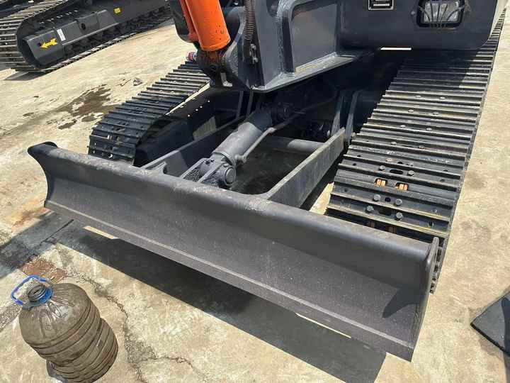 Low Shipping Used Excavator Doosan DH55 Good Condition with Low Hours - Crawler excavator: picture 4 Low Shipping Used Excavator Doosan DH55 Good Condition with Low Hours - Crawler excavator: picture 4