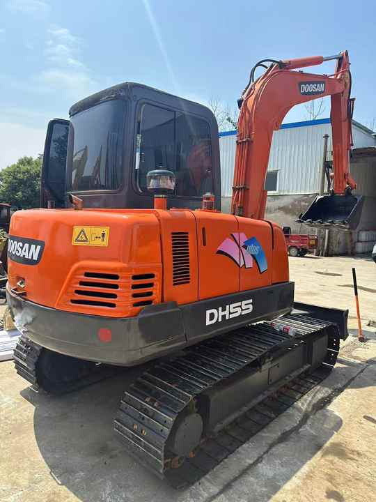 Low Shipping Used Excavator Doosan DH55 Good Condition with Low Hours - Crawler excavator: picture 2 Low Shipping Used Excavator Doosan DH55 Good Condition with Low Hours - Crawler excavator: picture 2