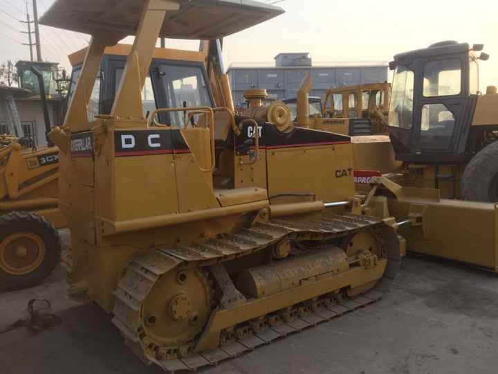 Mini CAT Bulldozer D3c D3 D3k D3m D4h D4m D4k D5h D5g D5k D5m Used Bulldozer with Ripper for Sale - Bulldozer: picture 5 Mini CAT Bulldozer D3c D3 D3k D3m D4h D4m D4k D5h D5g D5k D5m Used Bulldozer with Ripper for Sale - Bulldozer: picture 5