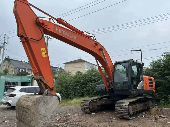 Original Hitachi ZX200 ZX200-5G ZX210 ZX240 Excavator Secondhand Japan Hitachi Excavator Price Low in Good Condition on Sale - Crawler excavator: picture 3 Original Hitachi ZX200 ZX200-5G ZX210 ZX240 Excavator Secondhand Japan Hitachi Excavator Price Low in Good Condition on Sale - Crawler excavator: picture 3