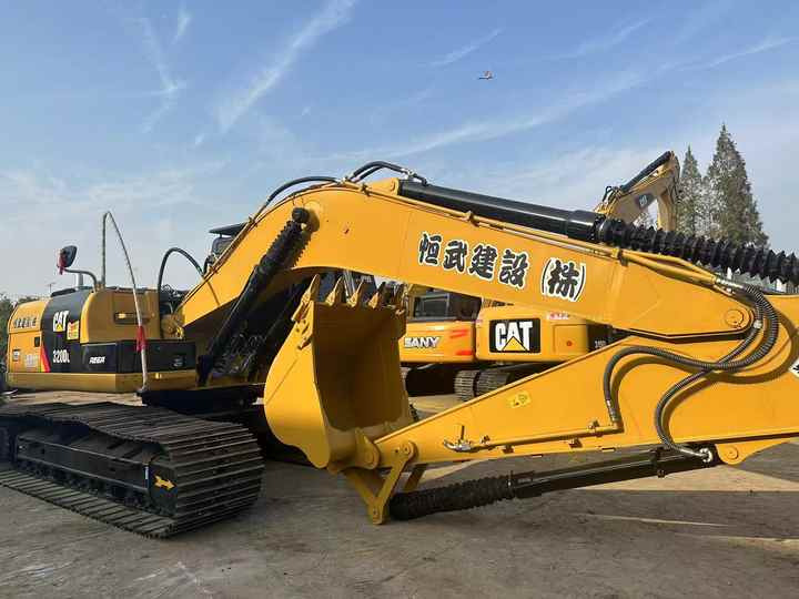 Original Made Used Cat 320D Crawler Caterpillar Excavator Hydraulic Machine Caterpillar Digger Cat 320d Used Excavators - Crawler excavator: picture 4 Original Made Used Cat 320D Crawler Caterpillar Excavator Hydraulic Machine Caterpillar Digger Cat 320d Used Excavators - Crawler excavator: picture 4