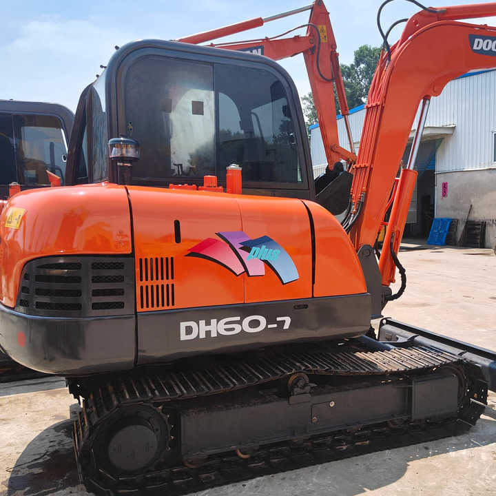 Original Second-hand Doosan DH60-7 Excavator Is in Good Condition Strong and Simple Maintenance - Crawler excavator: picture 2 Original Second-hand Doosan DH60-7 Excavator Is in Good Condition Strong and Simple Maintenance - Crawler excavator: picture 2