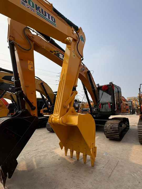 PC200-8 Low Working Hour Second Hand 20 Ton Excavator Komatsu Pc200-8 Crawler Excavator Used Komatsu Excavator PC200-8N1 - Crawler excavator: picture 3 PC200-8 Low Working Hour Second Hand 20 Ton Excavator Komatsu Pc200-8 Crawler Excavator Used Komatsu Excavator PC200-8N1 - Crawler excavator: picture 3