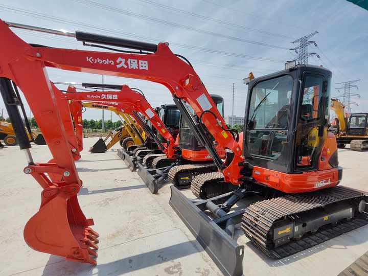 Perfect Condition Kubota U55-4 Japan Brand Mini Excavator with Pusher for Sale 90% Brand New Mini Kubota U25 35 55 5tons - Excavator: picture 5 Perfect Condition Kubota U55-4 Japan Brand Mini Excavator with Pusher for Sale 90% Brand New Mini Kubota U25 35 55 5tons - Excavator: picture 5