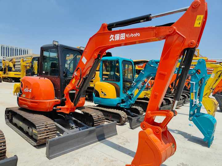 Perfect Condition Kubota U55-4 Japan Brand Mini Excavator with Pusher for Sale 90% Brand New Mini Kubota U25 35 55 5tons - Excavator: picture 3 Perfect Condition Kubota U55-4 Japan Brand Mini Excavator with Pusher for Sale 90% Brand New Mini Kubota U25 35 55 5tons - Excavator: picture 3