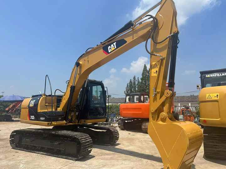 Second-hand Cat 312D2 used cat 312d crawler excavator is for sale with good quality and low price - Crawler excavator: picture 4 Second-hand Cat 312D2 used cat 312d crawler excavator is for sale with good quality and low price - Crawler excavator: picture 4