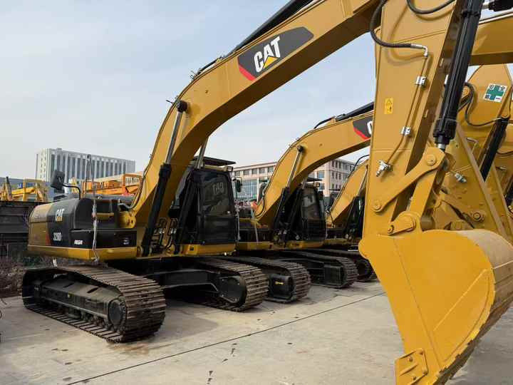 Second-hand Excavator Cat 326d Used Cat 323 320 326 330 Excavator Caterpillar 320Gc 323 330 Cheap Price High Quality - Excavator: picture 2 Second-hand Excavator Cat 326d Used Cat 323 320 326 330 Excavator Caterpillar 320Gc 323 330 Cheap Price High Quality - Excavator: picture 2