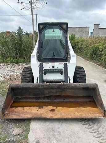 USED BOBCAT S300 Skid-steer Loader with Very Good Performance Is for Sale at a Low Price. S160/s185/s220/330 in Stock - Skid steer loader: picture 5 USED BOBCAT S300 Skid-steer Loader with Very Good Performance Is for Sale at a Low Price. S160/s185/s220/330 in Stock - Skid steer loader: picture 5